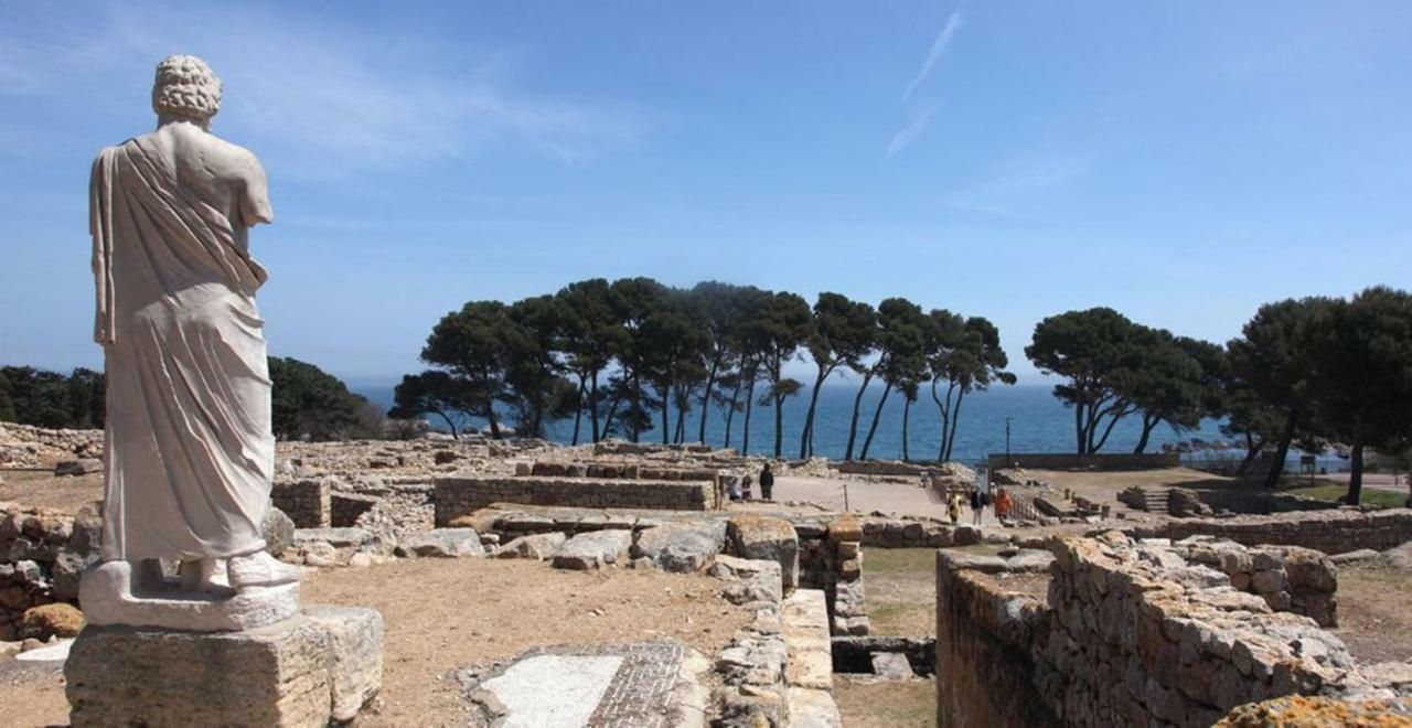 Ca La Lola Villa L' Escala Luaran gambar